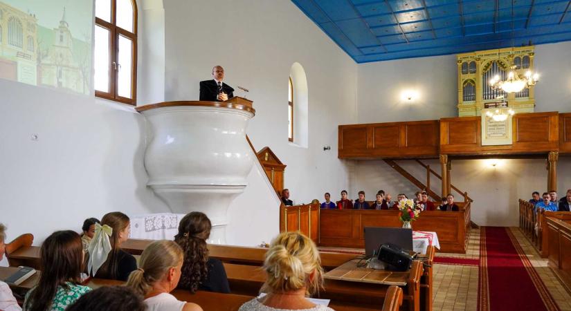 Felújított templomukat és orgonájukat ünnepelték a reformátusok Érköbölkúton