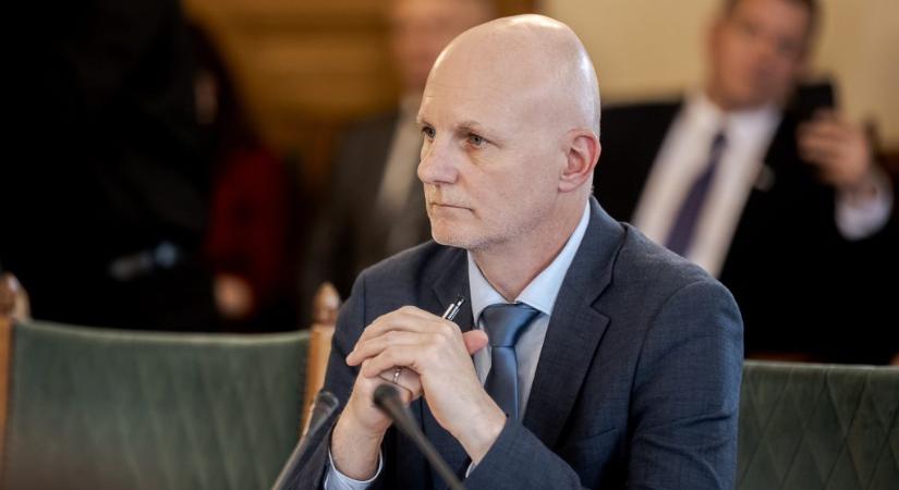 Tanács Zoltán: A kutatásfinanszírozásra szánt keretből is százmilliókat szórt el Hankó Balázs