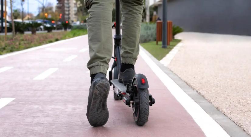 Betiltja a közösségi e-rollereket Brüsszel a balesetek miatt