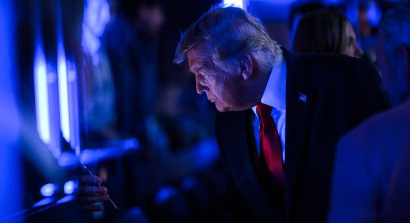 Azonnali közleményt adott ki Donald Trump vasárnap