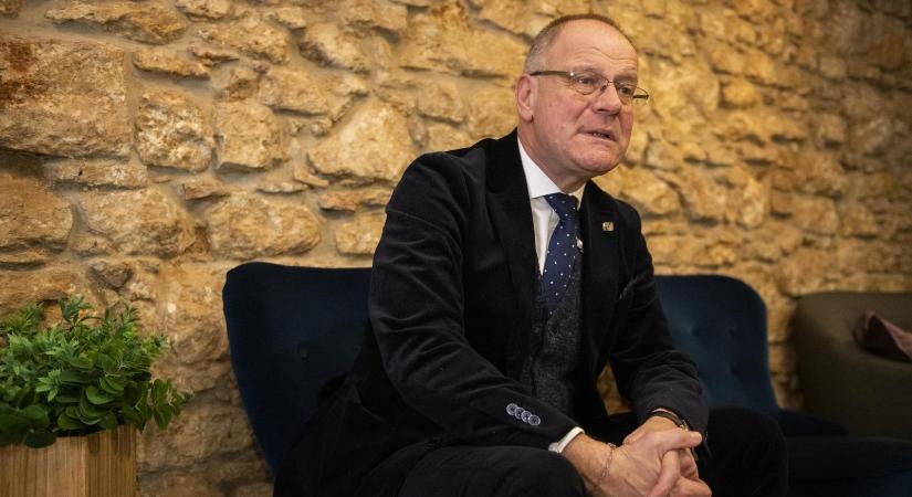 Navracsics Tibor: Kiadták a Tisza képviselőinek, hogy a fideszes polgármesterek ellen uszítsanak