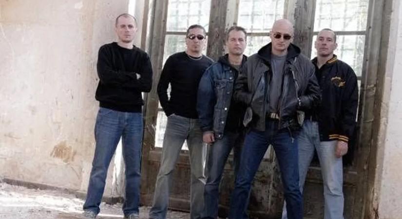 Halálos ebola-járvány árnyékában, kongói árvák éneklik magyarul a Republic legendás slágerét - hallgasd meg te is