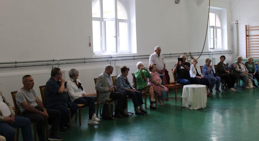 Ausztriából és Svédországból is hazautaztak a veterán kardozók a törökszentmiklósi vívók nagy találkozójára
