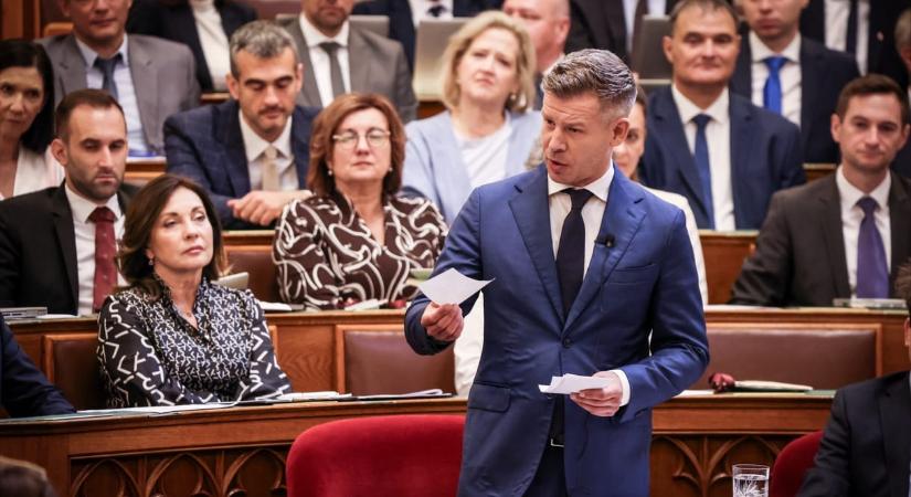 „Egy hazug világ szilánkokra tört” – Magyar Péter a Mediaworks átalakulásáról