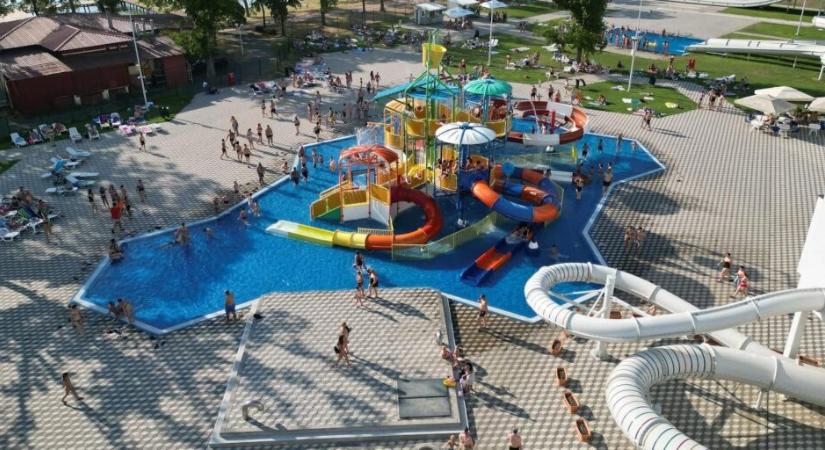 A hétvégén megnyílnak a Palicsi Aquapark kültéri medencéi