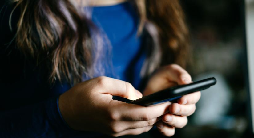 Magas sugárzást adnak ki ezek a mobiltelefonok: itt a 2026-os friss lista - a tiéd köztük van?