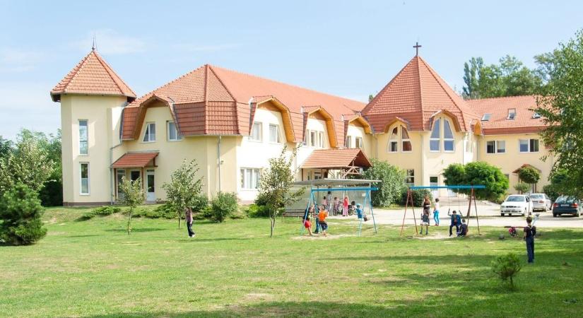 Megszólalt a rendőrség, nyomoznak a bodrogi iskolában történt szexuális visszaélés ügyében