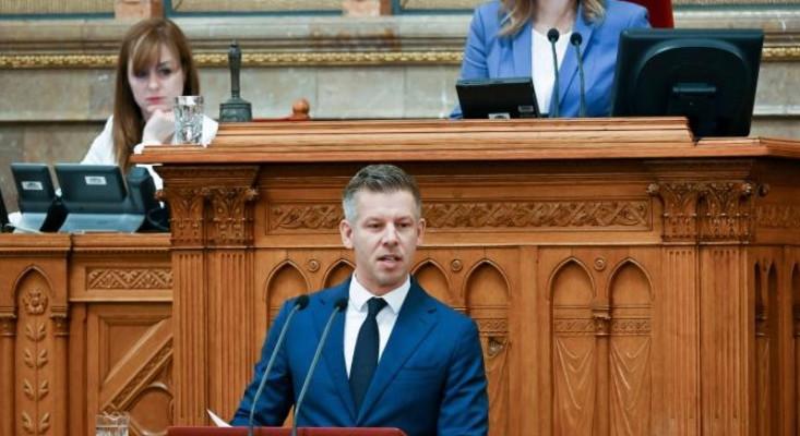 Magyar Gulyásnak: Önöknek a félelem eszköz, a konfliktus stratégiai cél volt