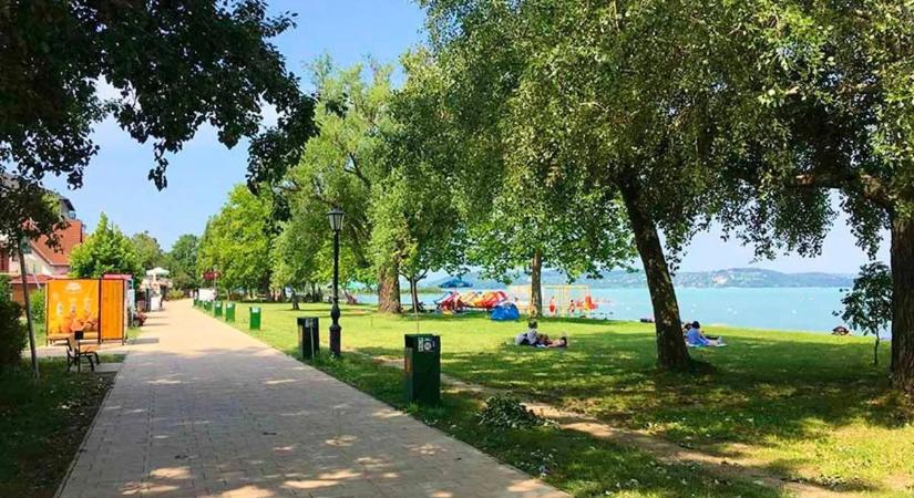Újabb tilalom a Balatonnál, ahova a kutyások nem mehetnek úgy ahogy eddig