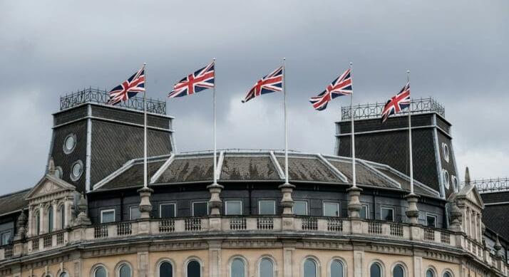 24 milliárd dolláros üzenet Kínának? – London és Tokió látványosan közelebb lép egymáshoz