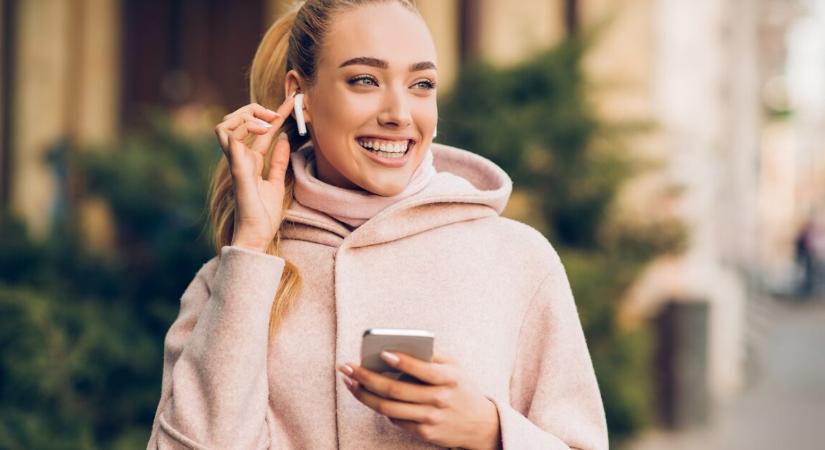 Ezt jelzi az AirPods-od tokján villogó zöld fény