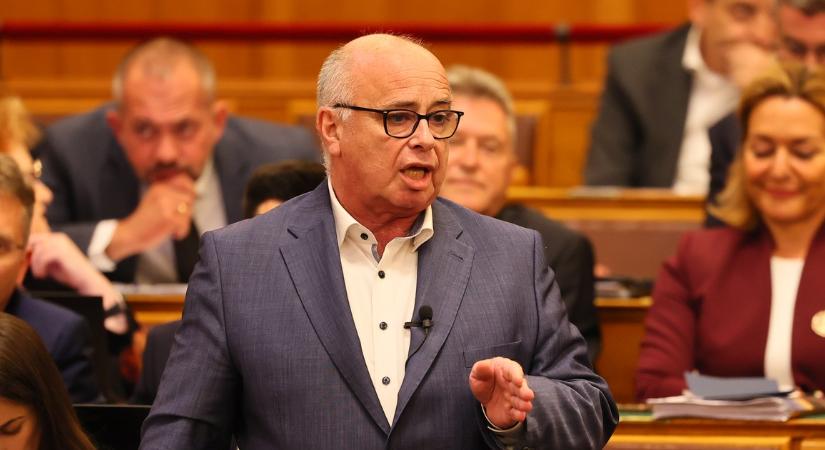 Ha migránst találnak, lemond a fideszes képviselő - Elszabadultak az indulatok a parlamentben Magyar Péter beszéde után