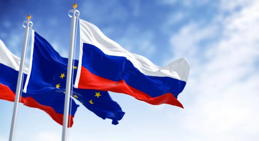 Újabb csapás Moszkvának: Elfogadta az EU a legfrissebb szankciós csomagot, kínai cégek és az orosz árnyékflotta is a listán
