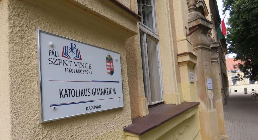 Szülők és diákok látogatták meg Csermajort, ahol szeptemberben tanév kezdődik