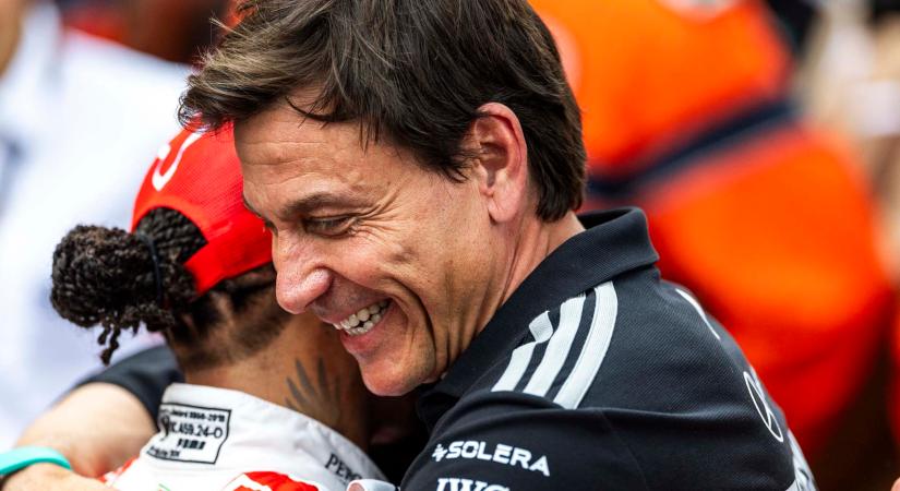 Wolff szerint Hamilton bajnokesélyes: „Tudom, mire képes, ha vérszagot érez!”