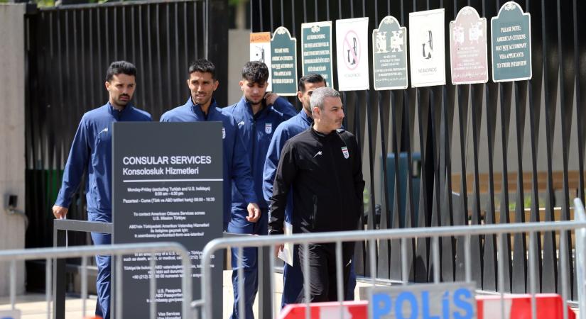 Ellenség a kapuknál – Irán, és a többi nem szívesen látott vendég a focivébék történetében
