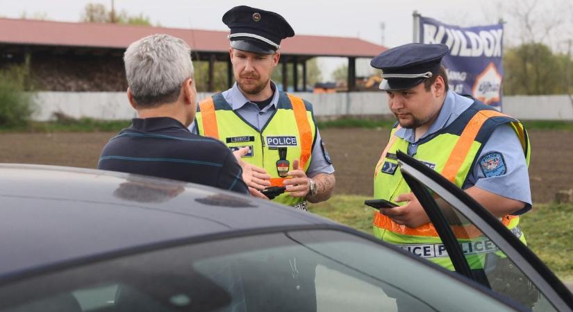 Nagyszabású razzia az utakon: 24 órás „drogmaratonnal” szűrik ki a veszélyes sofőröket