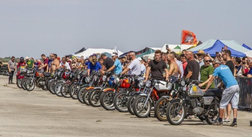 Visszatér a kunmadarasi 24 órás motorverseny - Már csak öt hét maradt!