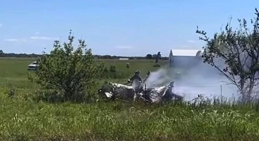 Tizenkét ember halt meg egy ejtőernyősöket szállító repülőgép katasztrófájában az Egyesült Államokban