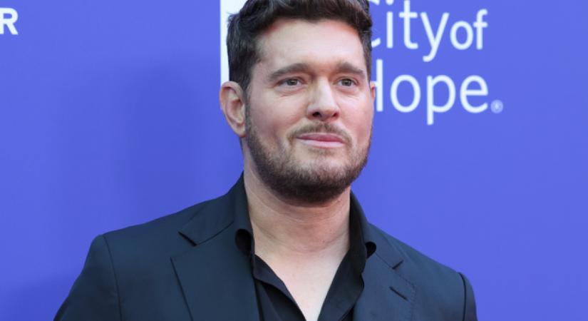 Michael Bublé felesége elképesztően gyönyörű nő: az énekes és párja 15 év után is őrülten szeretik egymást