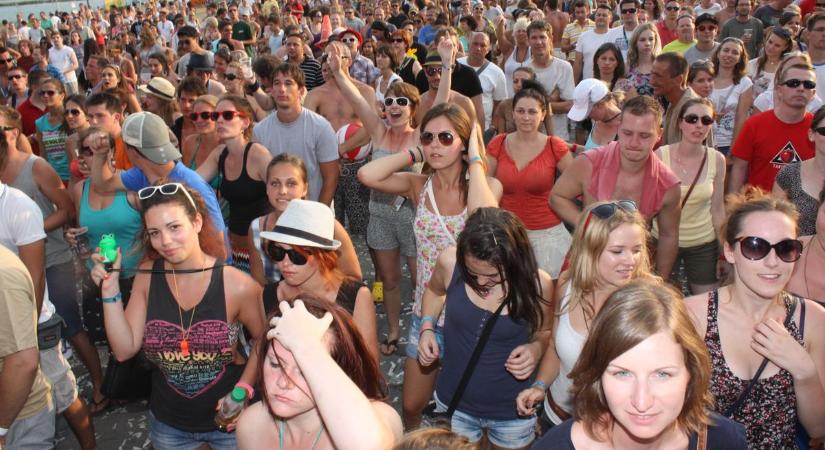 Te is köztük vagy? Íme az 50 éves EFOTT legőrültebb pillanatai! (galéria)