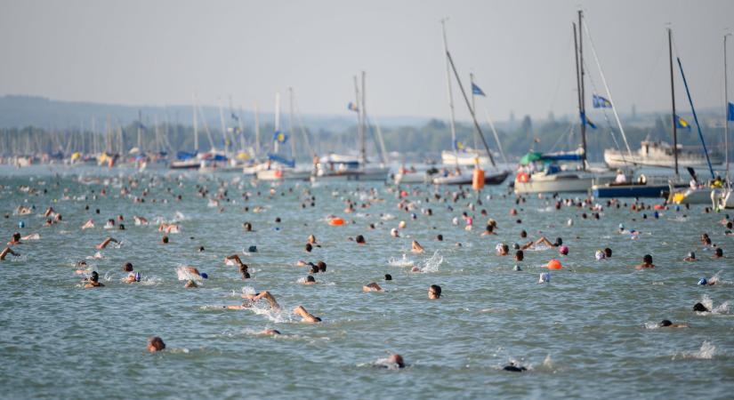 Balaton: betelt a lista