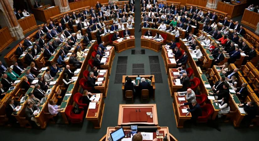 Jóval több parlamenti képviselő jut pénzhez ingatlan bérbeadásából, mint az országos átlag