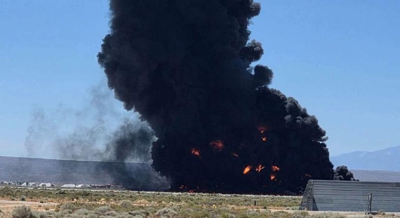 Rendkívüli légikatasztrófa történt az éjjel: lezuhant az amerikaiak legendás nukleáris bombázója, ezt senki nem élhette túl – videón, mi maradt a B-52-esből