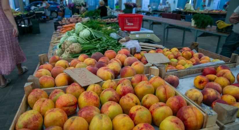 Megérkezett a nektarin a piacokra: mutatjuk, mennyibe kerül és miért érdemes venni