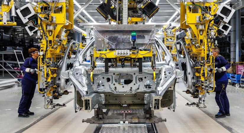 Kifulladt a magyar gazdaság két fő motorja, mire építhet így növekedést a Magyar-kormány?
