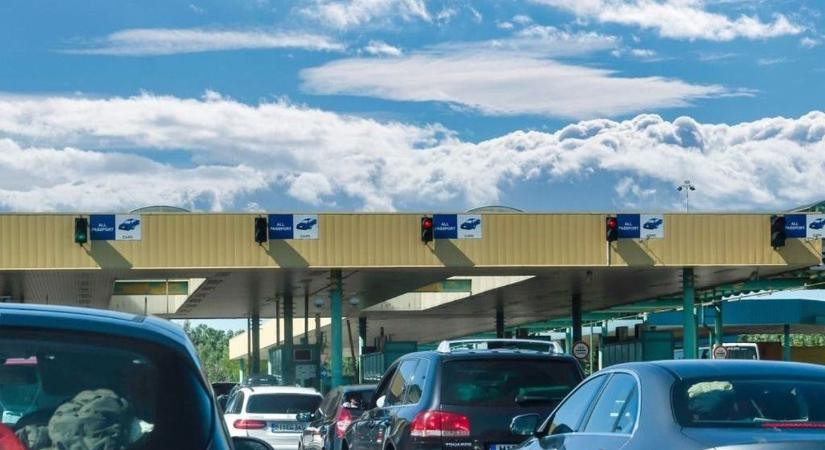 Gond lehet a határátlépéssel, ha nem váltottad ki ezt a kis könyvet – mutatjuk a tudnivalókat