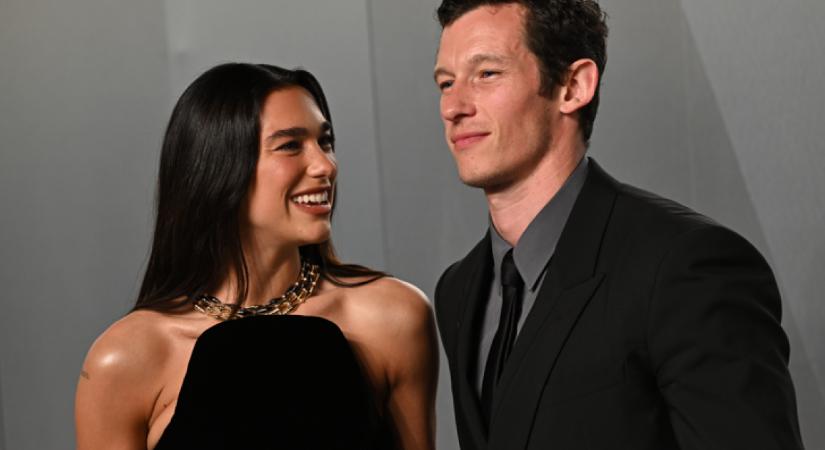 Romantikusabb már nem is lehetne: forró fotókon Dua Lipa és Callum Turner mézeshetei