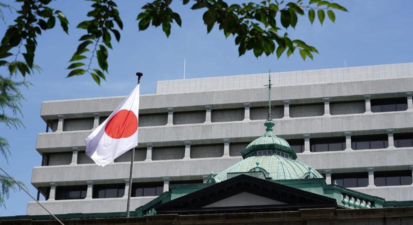 Három évtizede nem látott szintre emelte az alapkamatot a japán jegybank