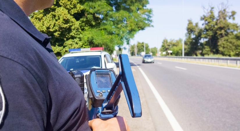 Súlyos bírság várhat a gyorshajtókra: komoly emelésről döntöttek