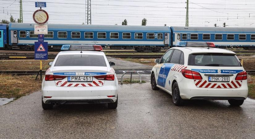 Elképesztő mélységek a debreceni vonaton: idáig süllyedt két ember, hogy jegy nélkül utazzon