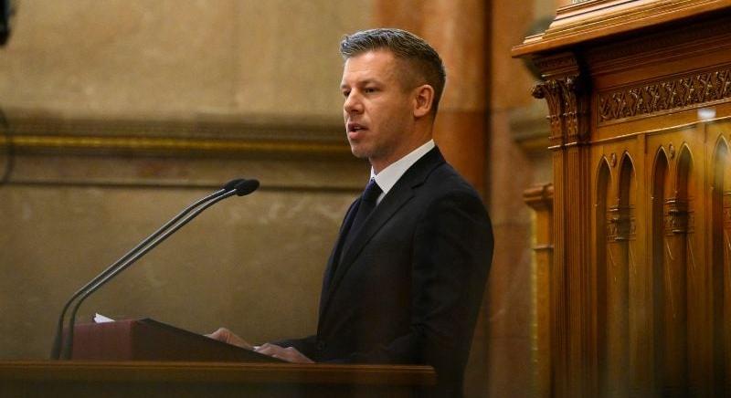 Nagy Imréről és Orbán Viktorról is beszélt Magyar Péter napirend előtti felszólalásában