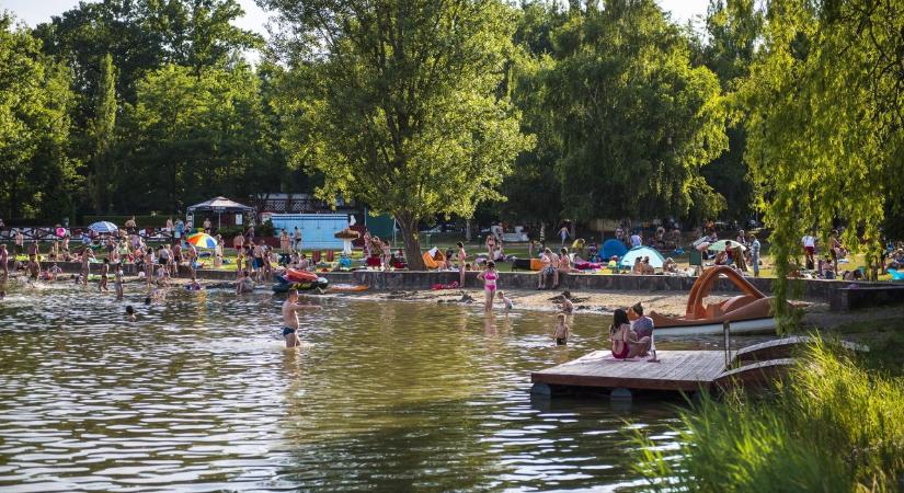 A Tófürdő, a Parkfürdő és az Élményfürdő is teljes kapacitással üzemel Sóstógyógyfürdőn