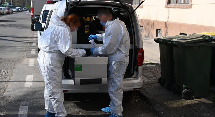 Meggyilkoltak egy idős asszonyt a Práter utcai lakásában, hajtóvadászatot indult az elkövető ellen