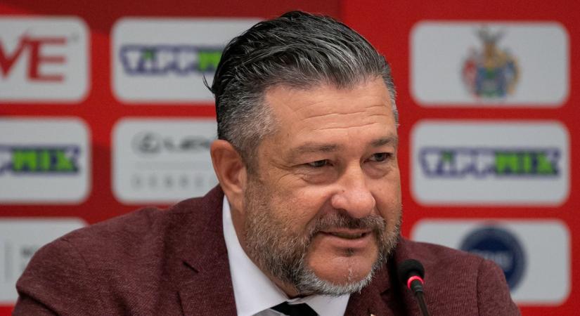 Derült égből villámcsapás: Ike Thierry Zaengel visszatérhet?