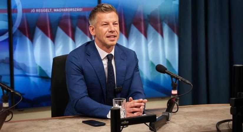 „Mi nem vagyunk eladók” – olvasóink tömegesen álltak ki a Mandiner mellett, miután Magyar Péter bejelentette, meg akarja mondani, miről írjunk