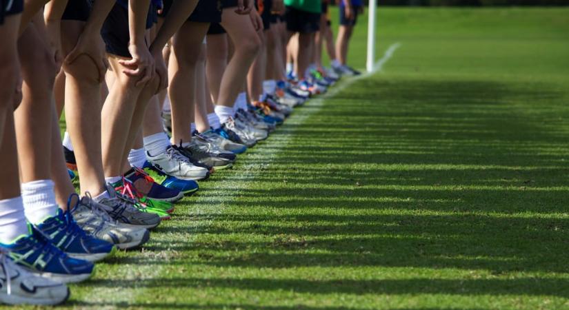 Díjazták azokat a diákokat, akik 4,8-as átlaguk mellett a sportban is kiemelkedően teljesítettek