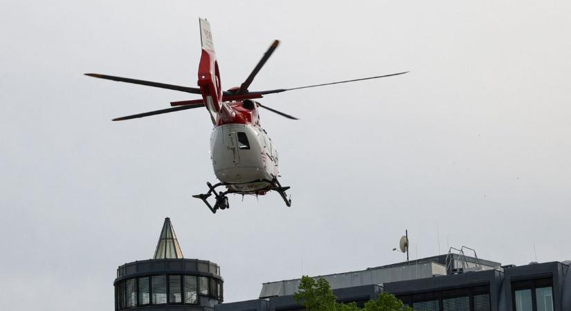 Dráma: helikopterrel üldözik a rendőrt meglövő bandatagot Németországban