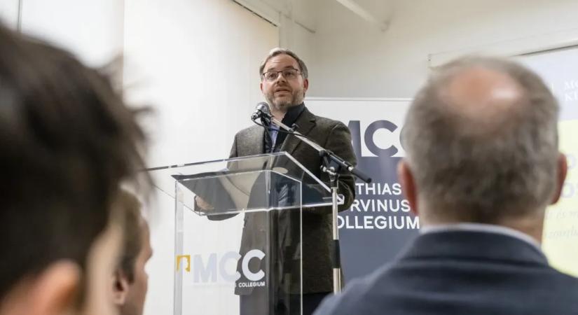 Páros lábbal szállt bele az MCC kiadójának vezetője Orbán Balázsba
