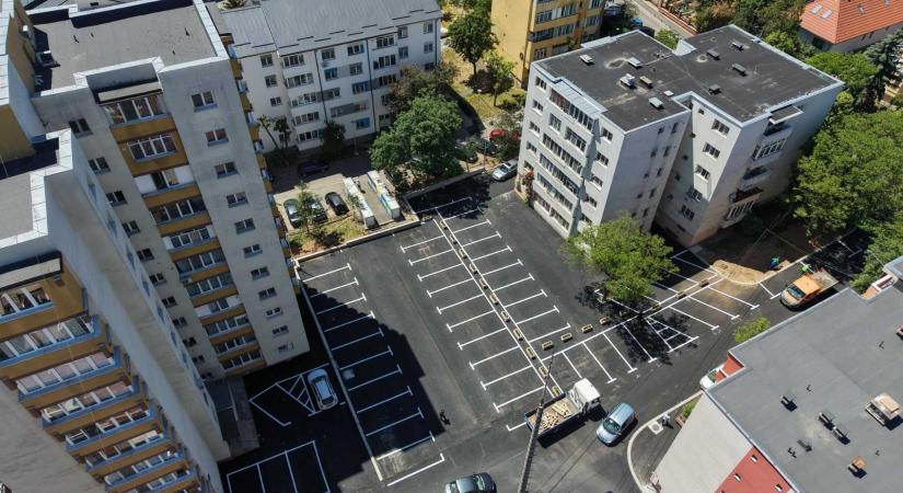 Új parkolók, megújult közterek és korszerű buszmegállók Zilahon