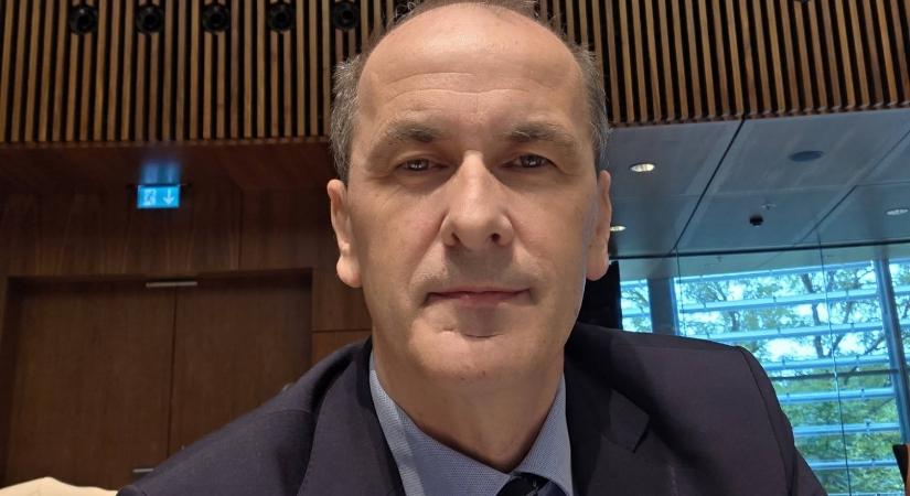 Értékalapú reformról beszélt Luxembourgban Hegedűs Zsolt