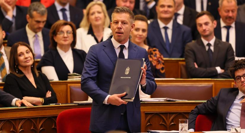 Pattanásig feszült a hangulat a Parlamentben, Magyar Péter nekiment a Fidesznek: „Elárulták a hazájukat, szégyen, gyalázat!”