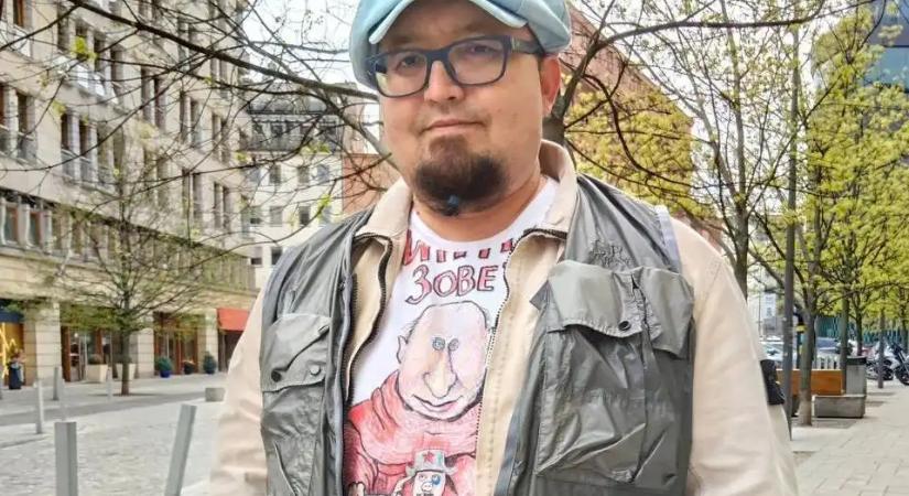 Fényes nappal, az utcán végeztek ki egy Lengyelországba menekült orosz ellenzéki művészt