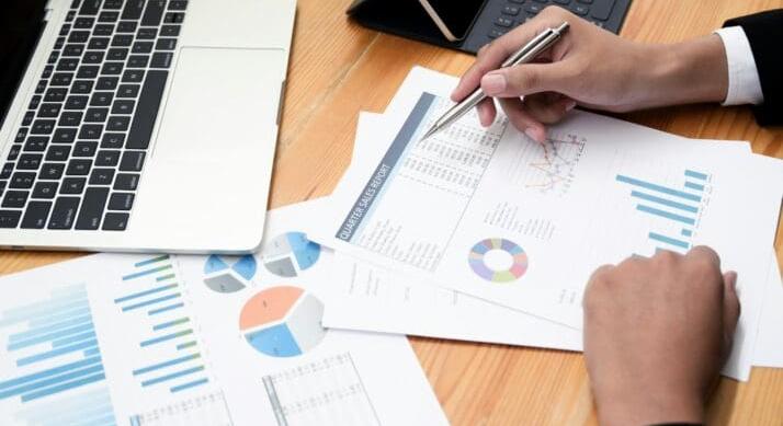Fordulat a magyar gazdaságban – Újra mínuszba csúszott a folyó fizetési mérleg