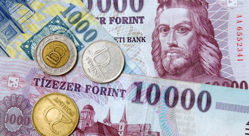 Ekkor érkezik a családi pótlék júliusban: itt vannak a 2026-os utalási dátumok