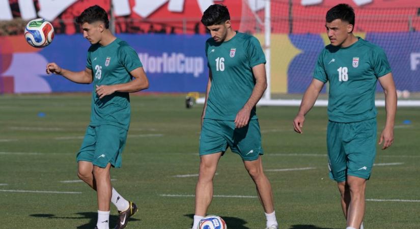Az első vb-meccs után lejárt a vízuma az iráni focistának
